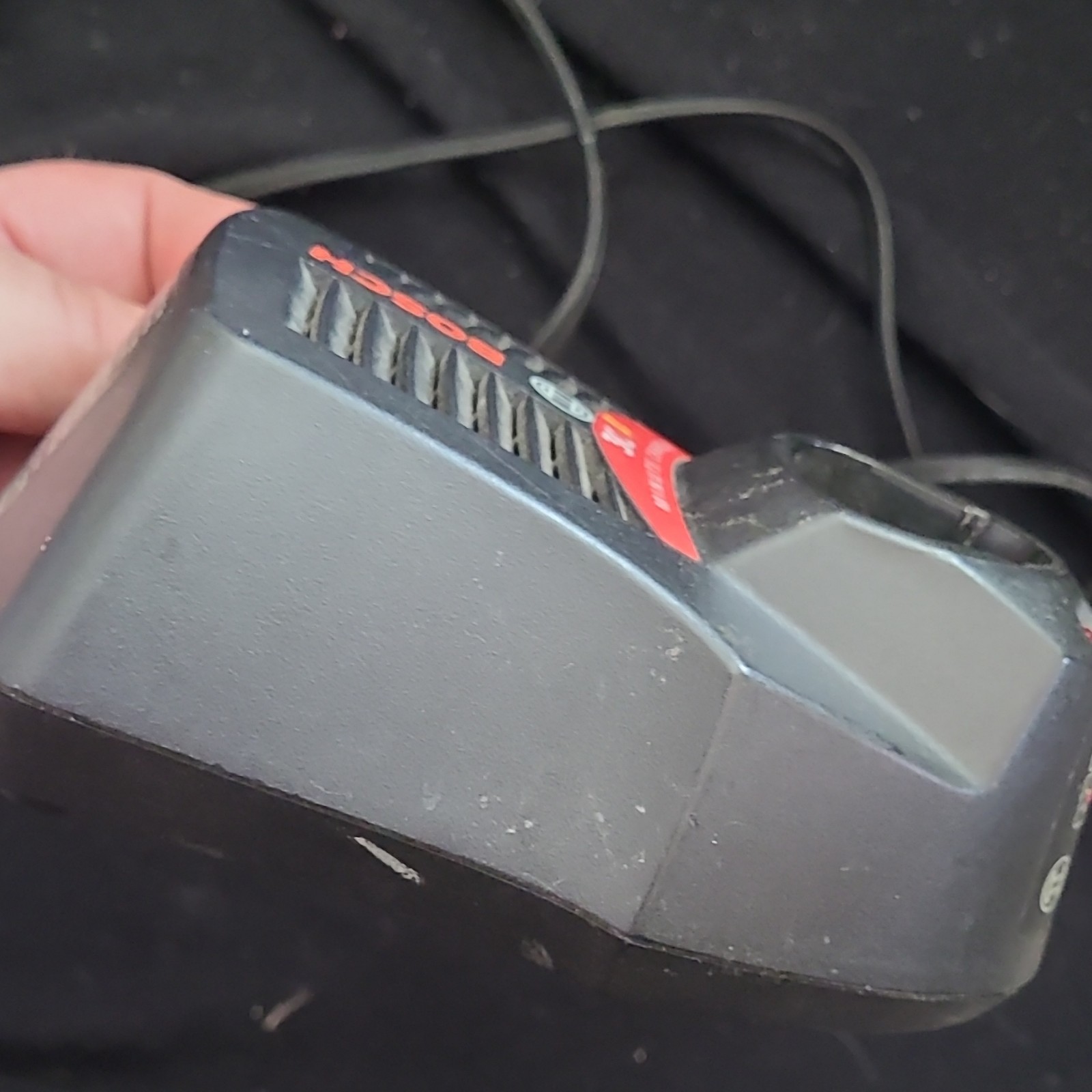 Bosch BC430 30-Minute Battery Charger 10.8V/12V Max Black, 1-Battery