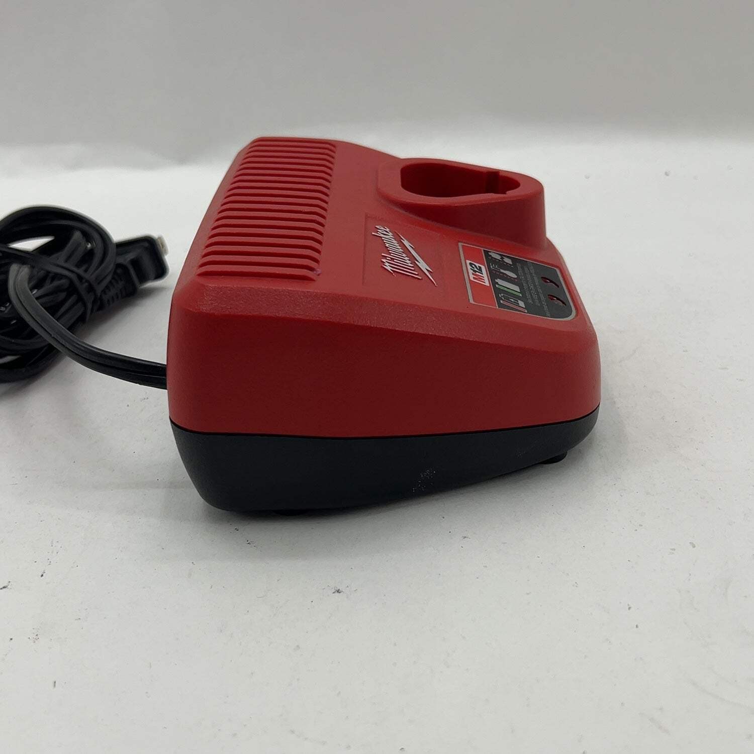 Milwaukee 48-59-2401 M12 12V M12 Battery Charger