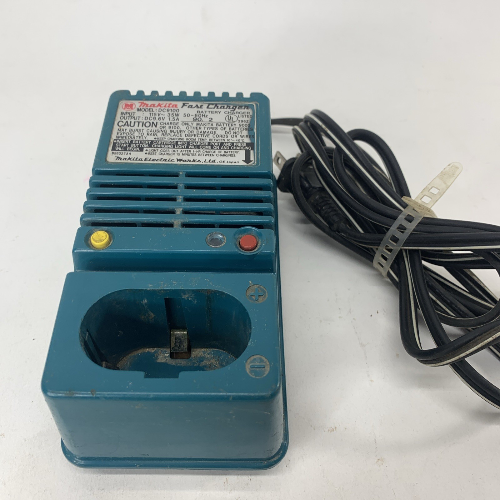 Makita Fast Charger Model DC9100 Battery Charger DC 9.6V 115 V 35W 50-60 HZ