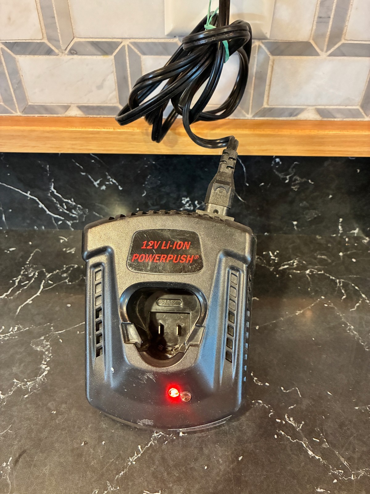 Push-Power Model 1020-028 12 Volt Li-Ion Charger