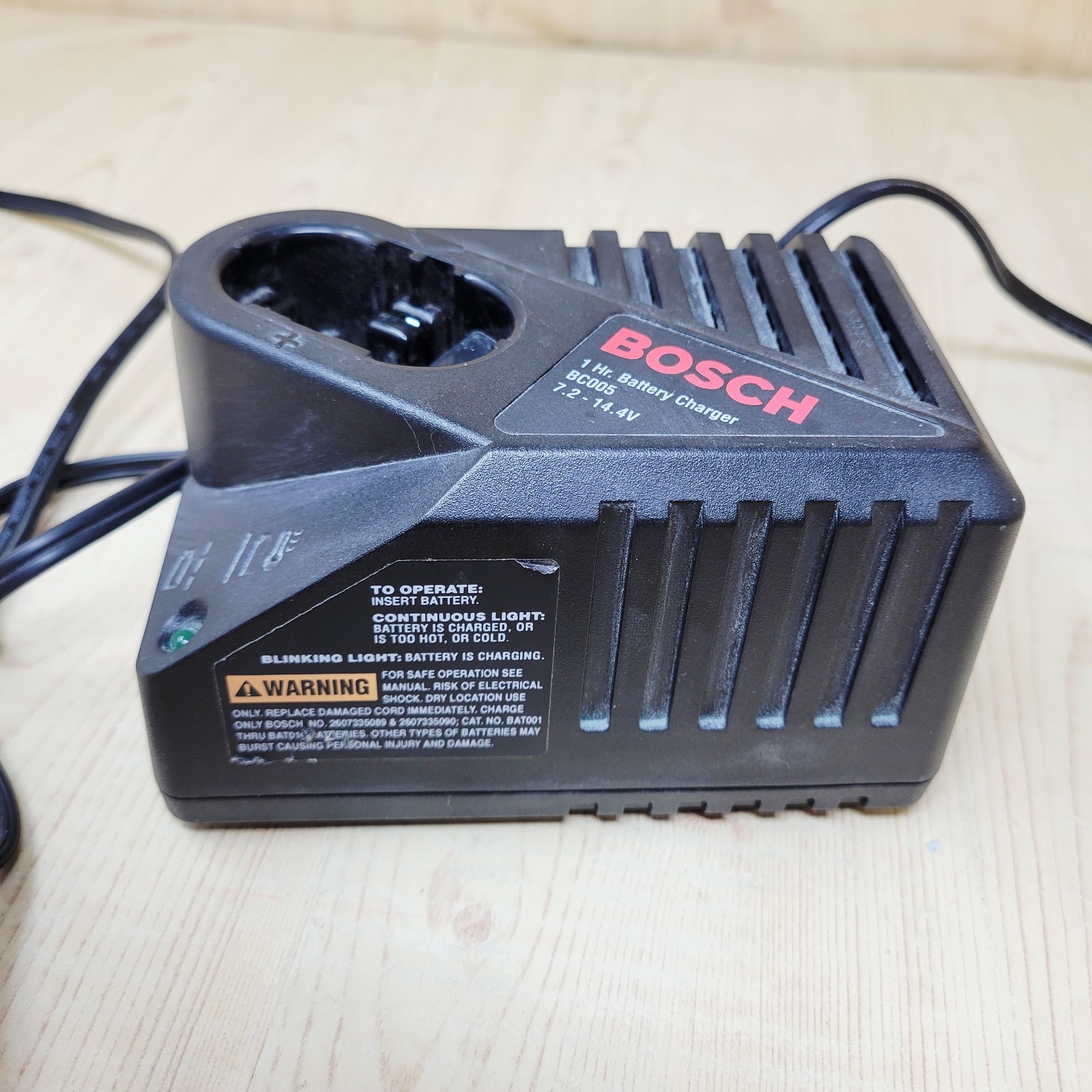 Bosch BC004 12V 14.4V 18V 24V, 1 Hour Battery Charger 7.2-24V