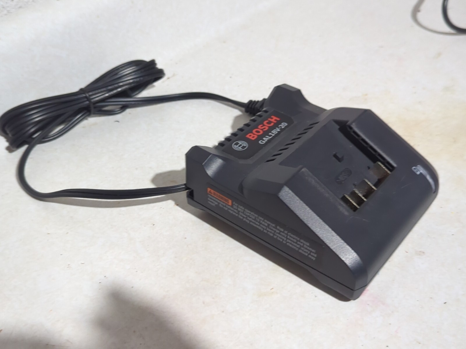 Bosch GAL18V-40 Lithium-Ion Battery Charger