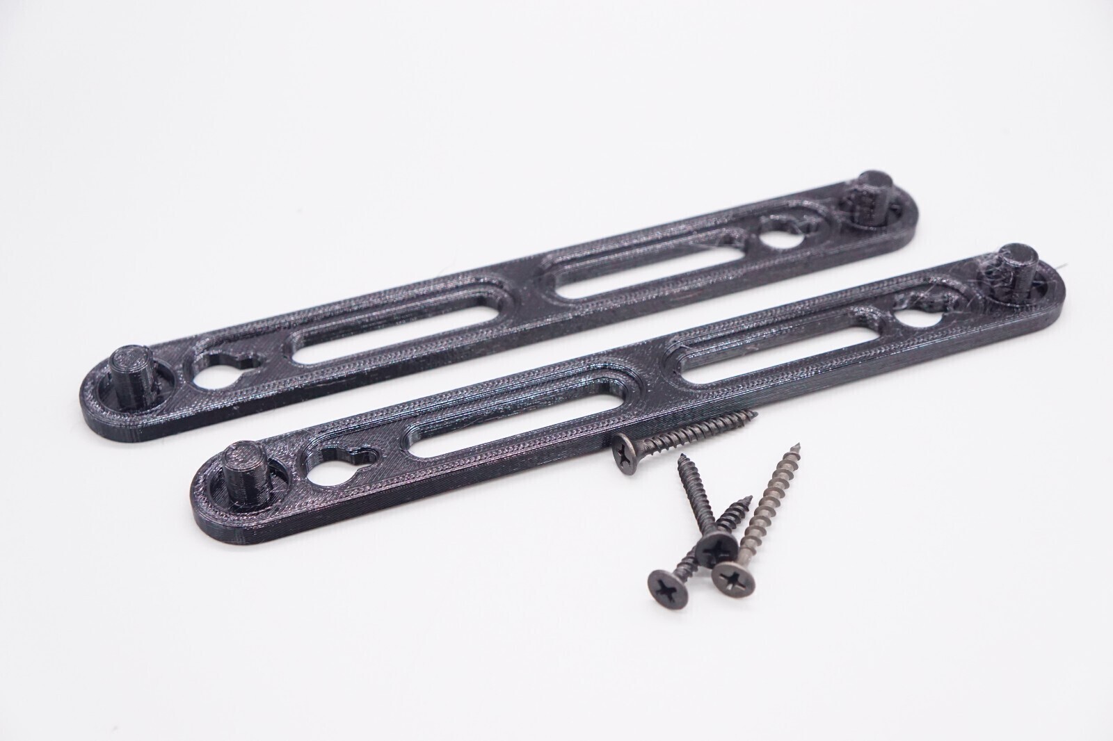 Pressure Holder Wall Mount for Makita DC18RD Dual Port Charger 14.4v/18v