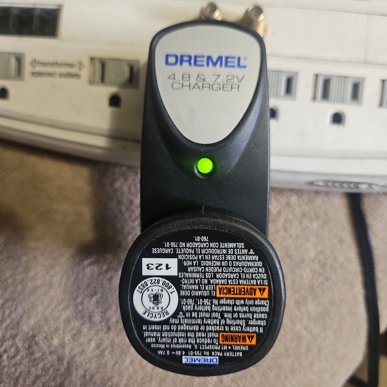 Dremel 760-01 Dual Voltage 4.8-volt and 7.2-volt 3-Hour Battery Charger