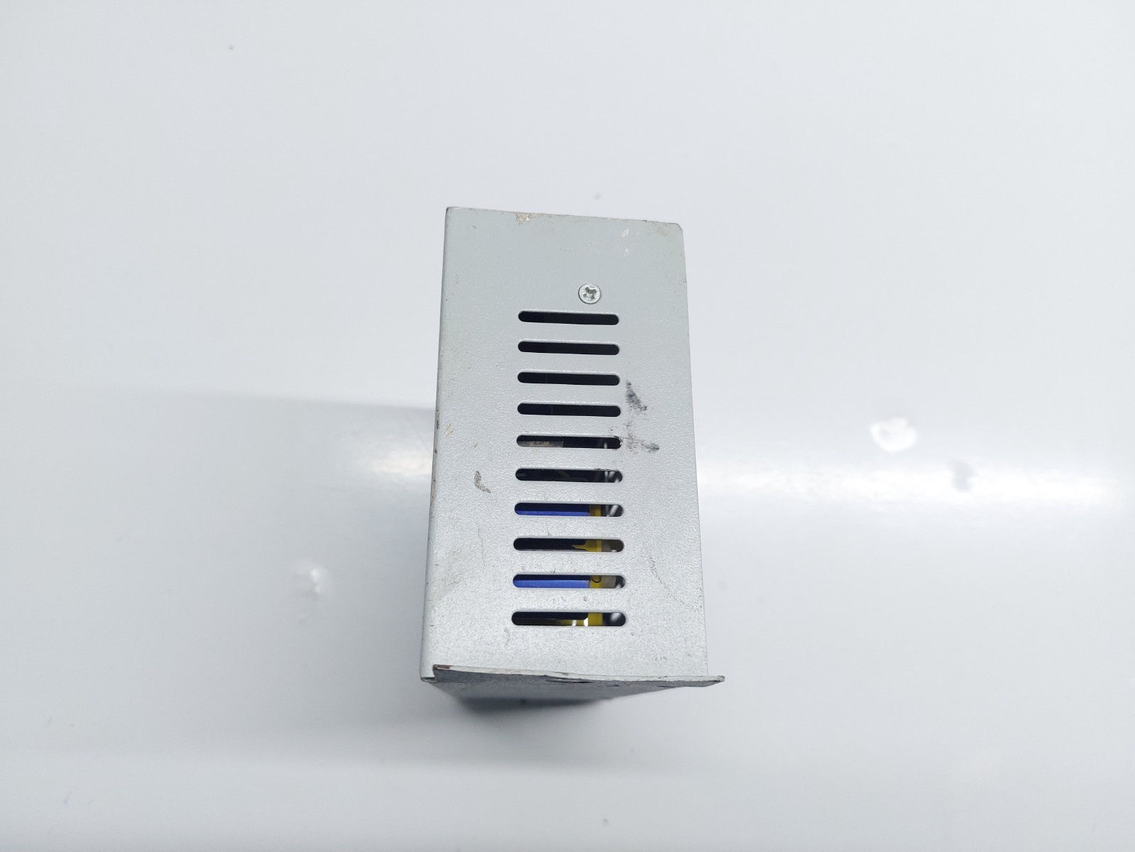 NHP Battery Charger 12v dc-10a