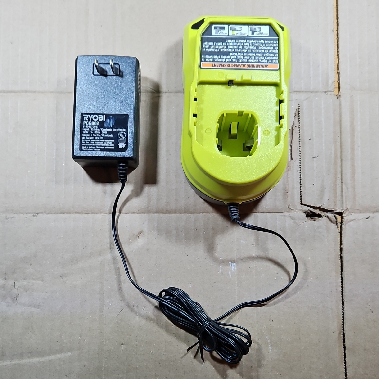 Ryobi PCG002 18V Power Tool Battery Charger Yellow 4 1/2 in 1 Battery MPN PCG002