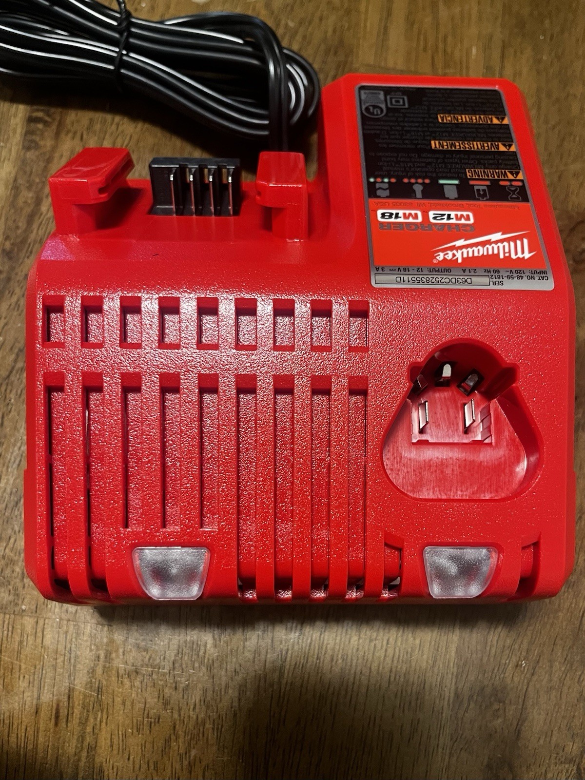 NEW Milwaukee M12 and M18 Multi-Voltage Battery Charger