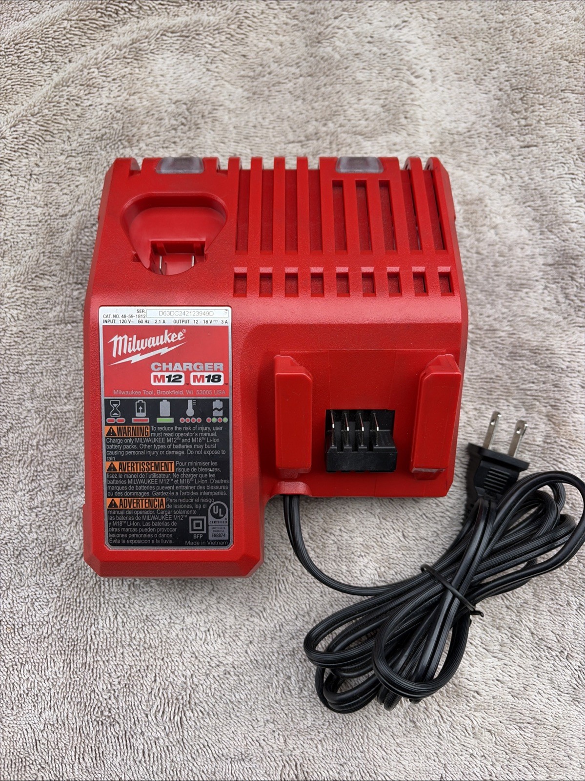 Milwaukee M12 M18 Power Tool lithium ion Battery Charger 12-18V 48-59-1812 B#C