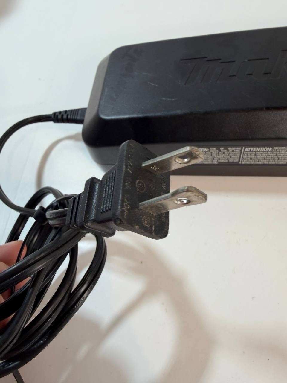 Makita DC4001 40V Max XGT Battery Charger