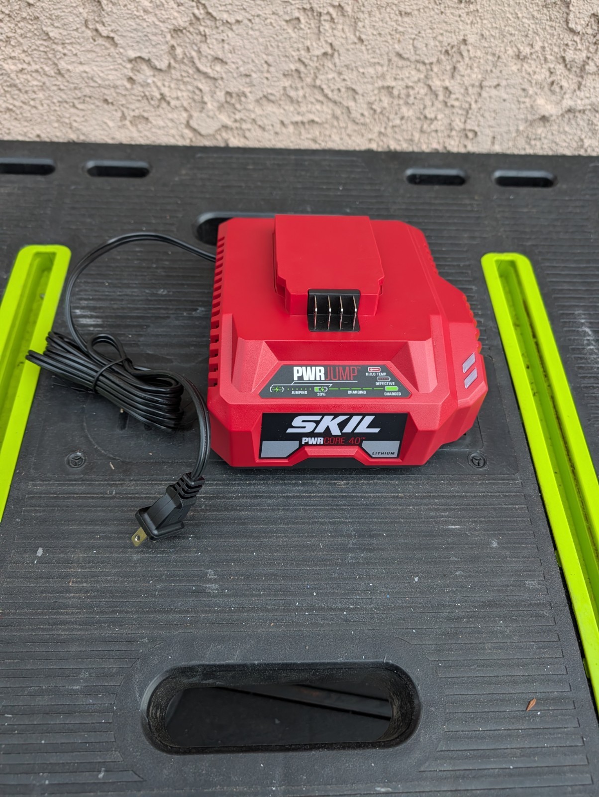 New SKIL PWRCore 40 Standard Charger – SC5364-00