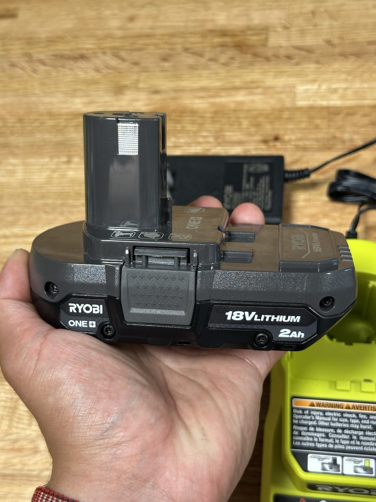 Ryobi ONE+ 18V Lithium Charger PCG002 w/ 18V 2Ah Battery