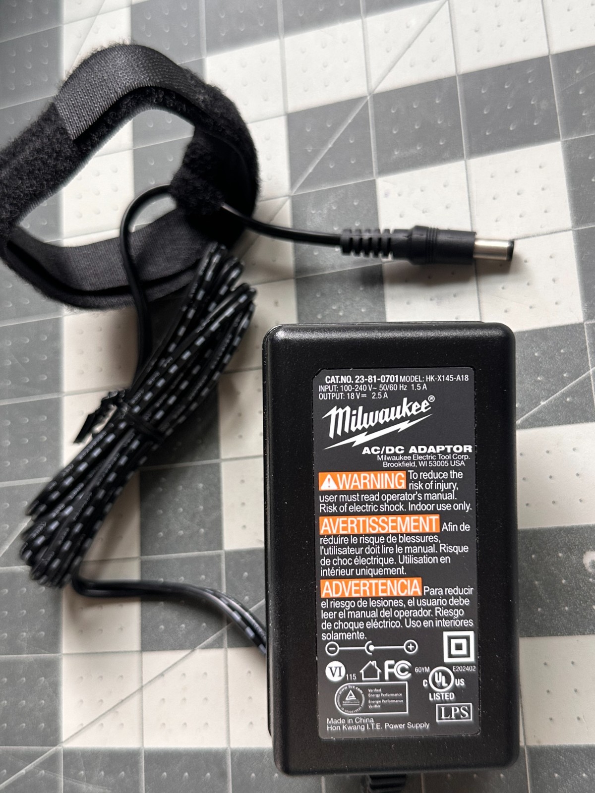 GENUINE MILWAUKEE AC/DC Adapter 18V 2.5A HK-X145-A18 23-81-0701 OEM Plug