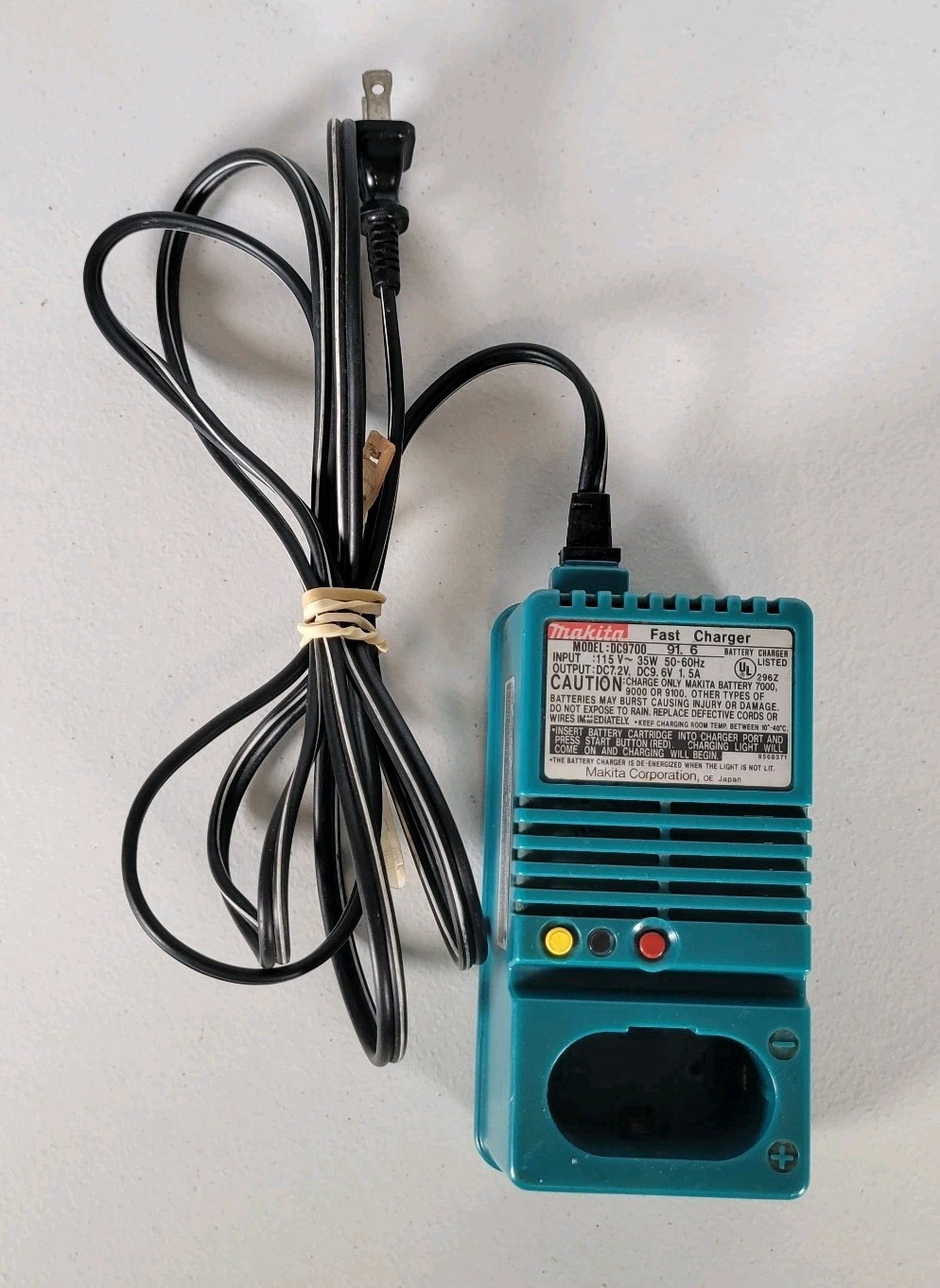Makita DC9700 Fast Battery Charger 7.2V & 9.6V Tool Japan