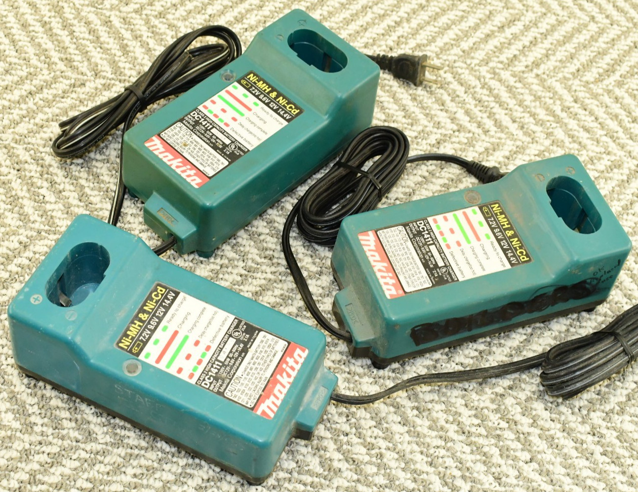 (Lot of 3) – Makita DC1411 OEM Battery Charger Ni-Mh & Ni-Cd 7.2V 9.6V 12V 14.4V
