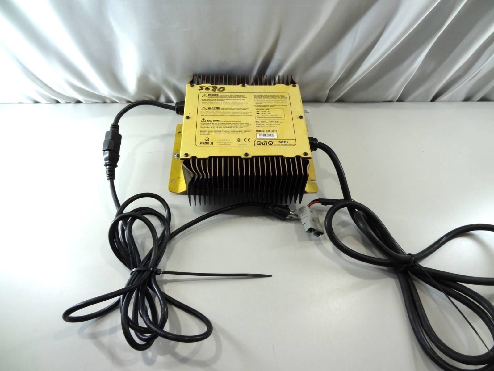Delta-Q QuiQ 910-3610 Battery Charger 48V 18A Yellow Aluminum Case With Cables