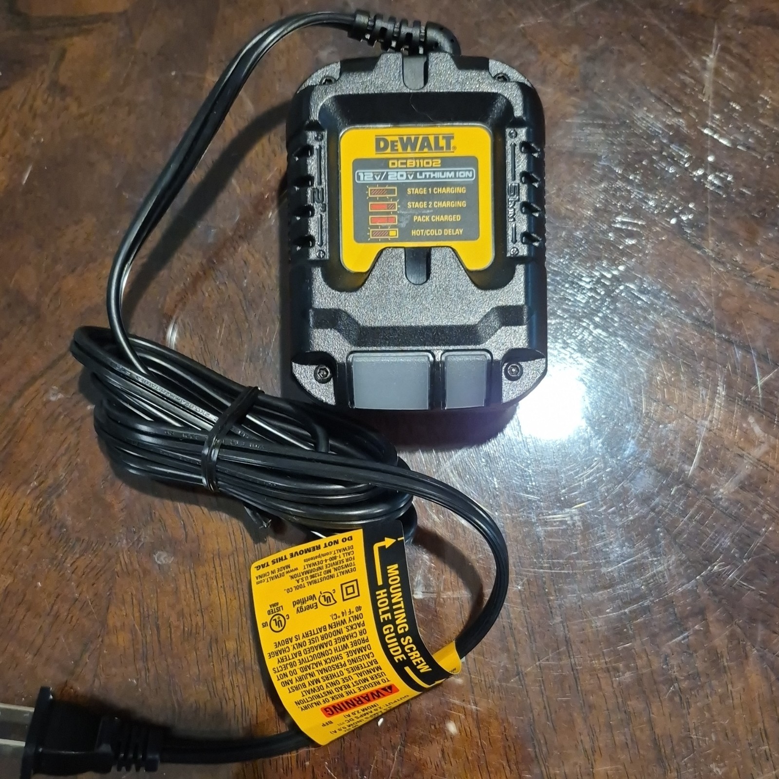 DEWALT DCB1102 Black 12V/20V Lithium Ion Battery Charger Type 1 Model DCB1102