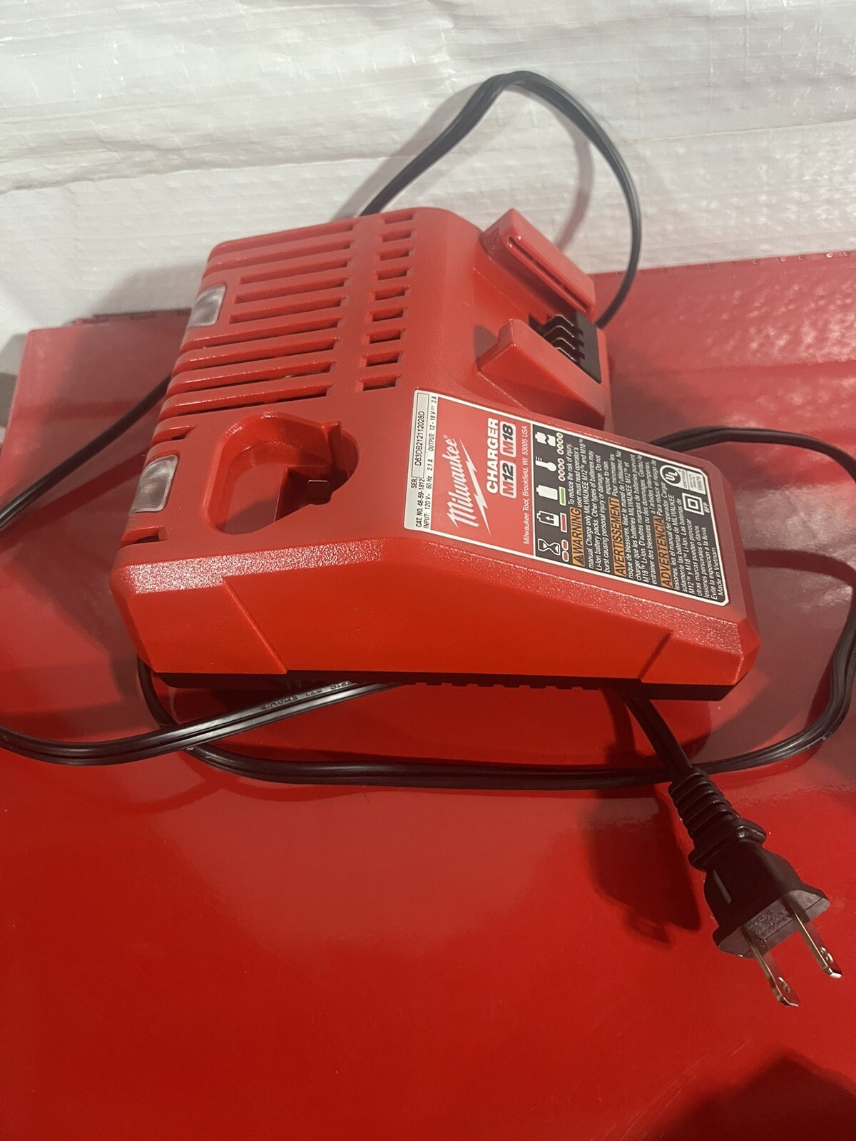 Milwaukee 48-59-1812 M12 and M18 Rapid Charger