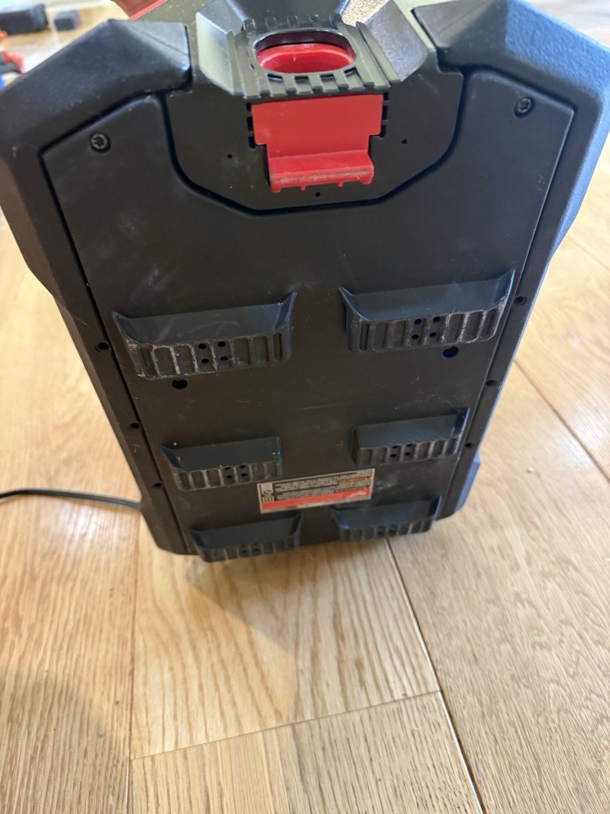 Milwaukee PACKOUT 6 Bay Rapid Charger – Used Very Good Condition – No Reserve
