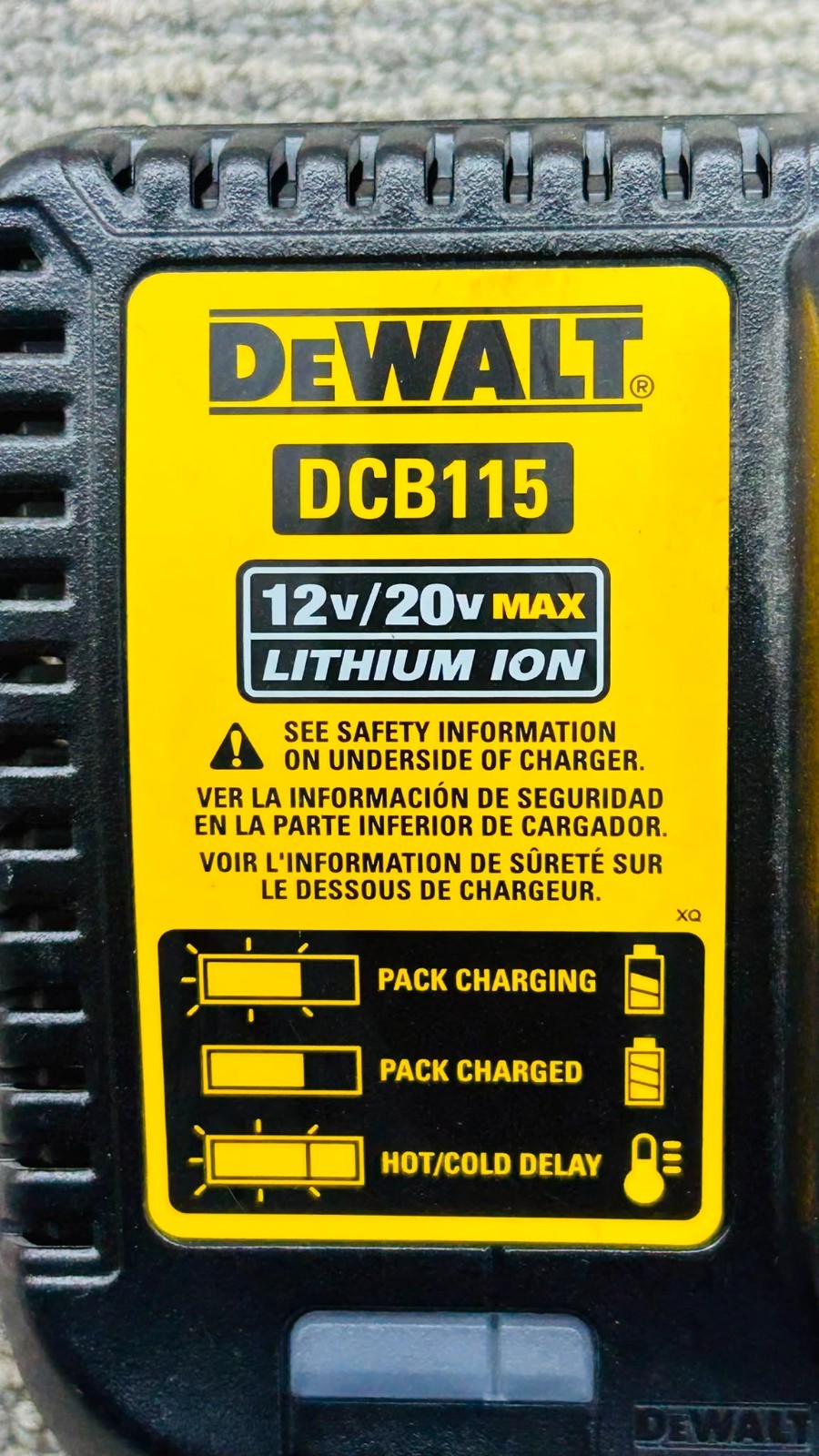 DEWALT DCB115 12V 20V MAX Lithium Ion Fast Battery Charger Genuine 7309505