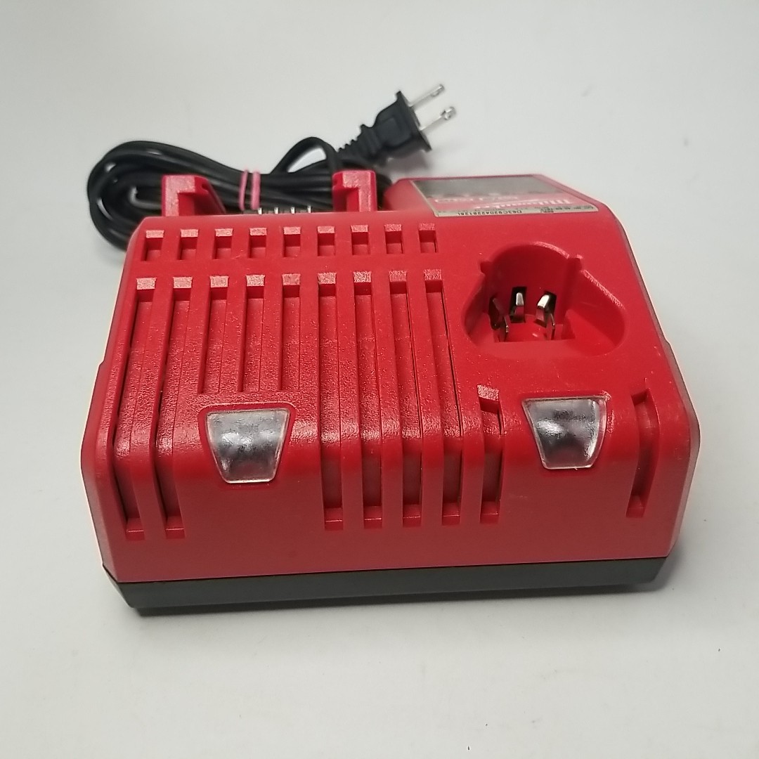 Milwaukee M12 M18 Power Tool Battery Charger Red 12-18V 48-59-1812