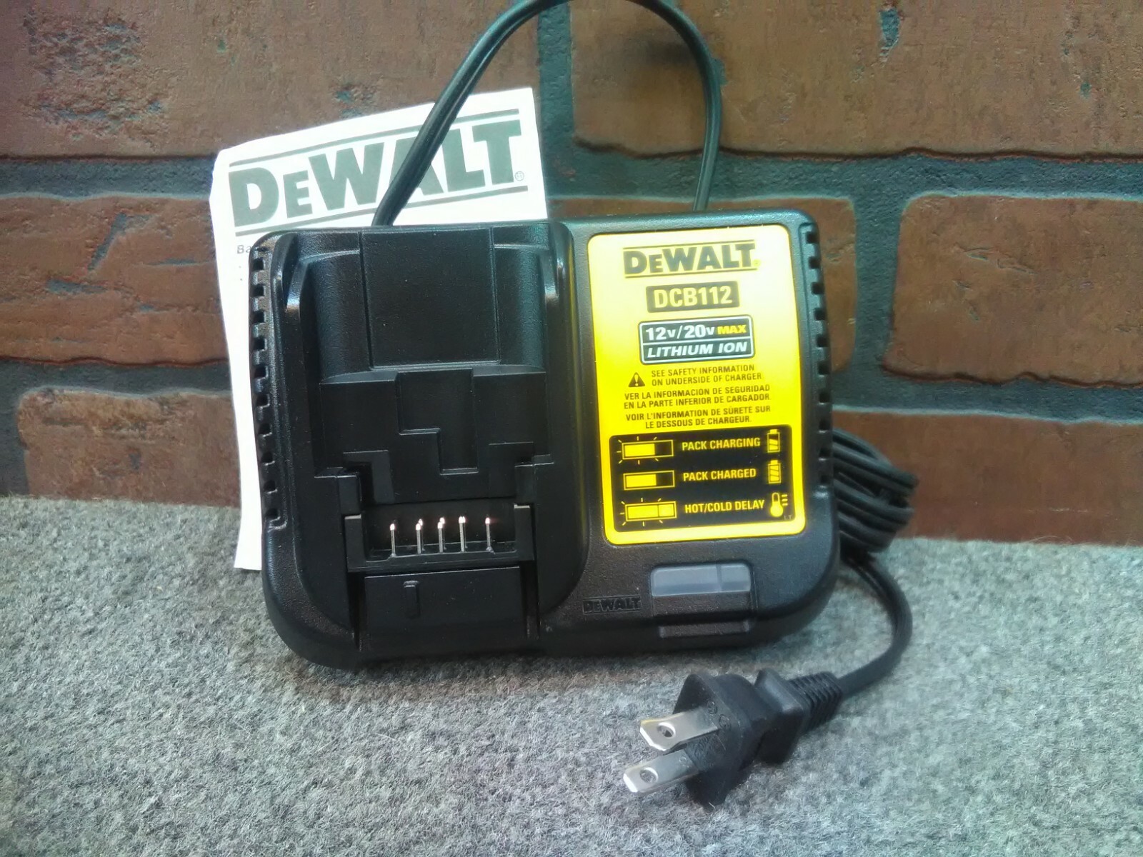 Dewalt OEM DCB112 12V/20V MAX Lithium Ion Battery Charger-***NEW***