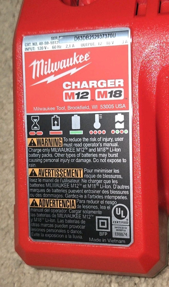 BRAND NEW Milwaukee M12/M18 Battery Charger 48-59-1812 12-18V RED FastFreeShip!