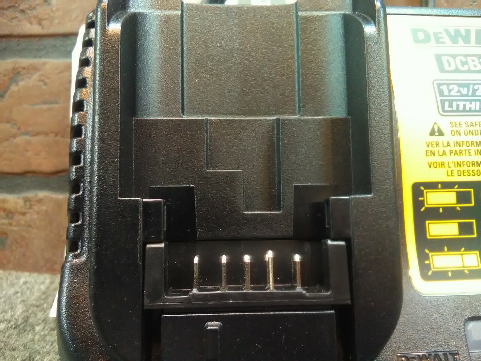 Dewalt OEM DCB112 12V/20V MAX Lithium Ion Battery Charger-***NEW***