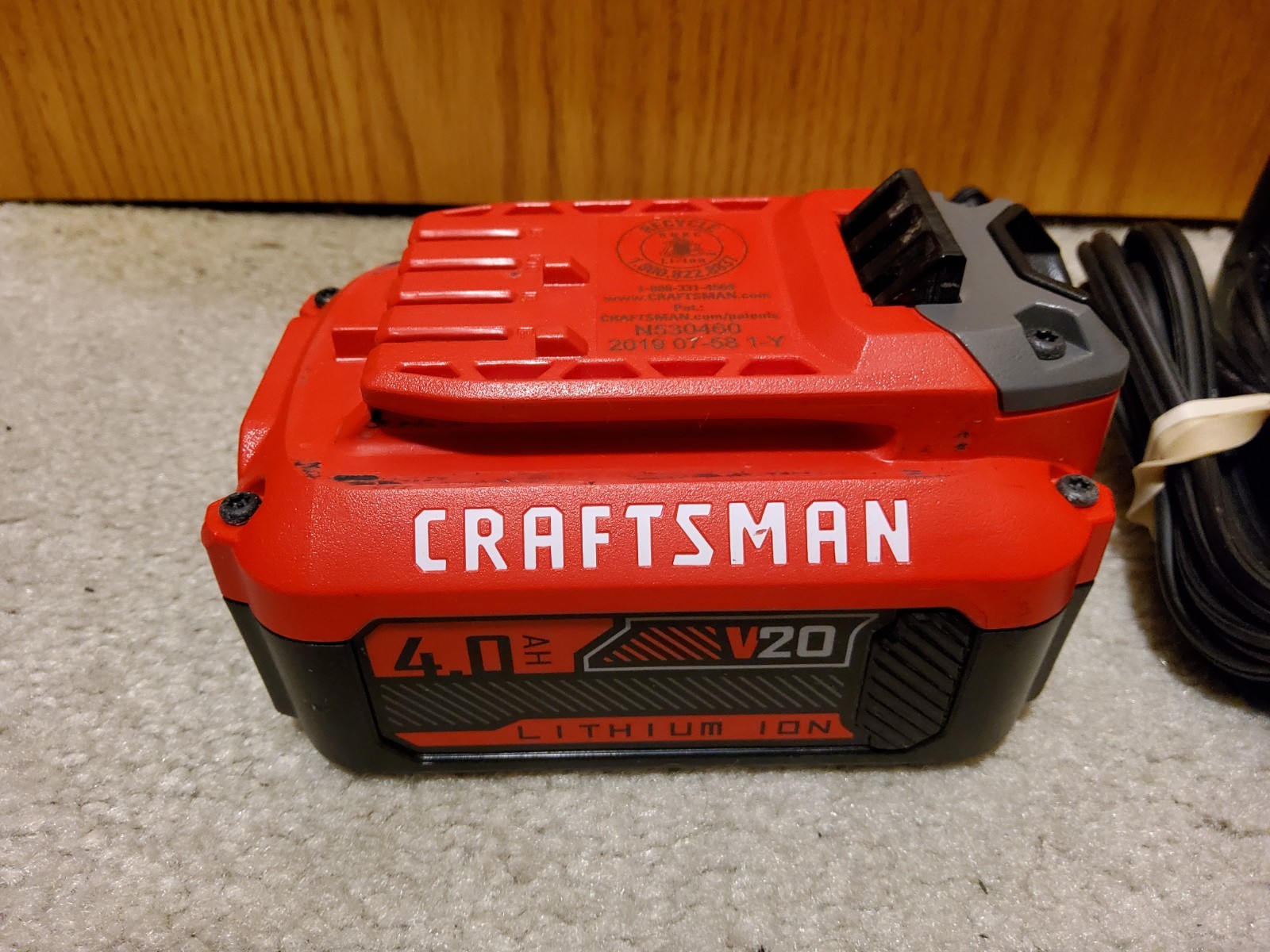 Craftsman CMCB204 CMCB102 20V 4.0 Ah Lithium Ion Battery & Charger Kit Tested