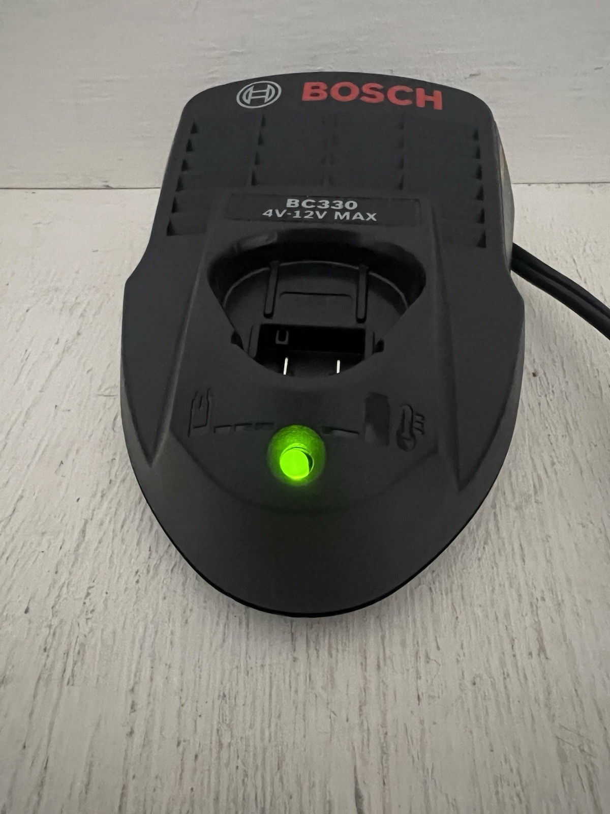 Bosch BC330 Genuine OEM 4V – 12V Lithium-Ion Battery Charger