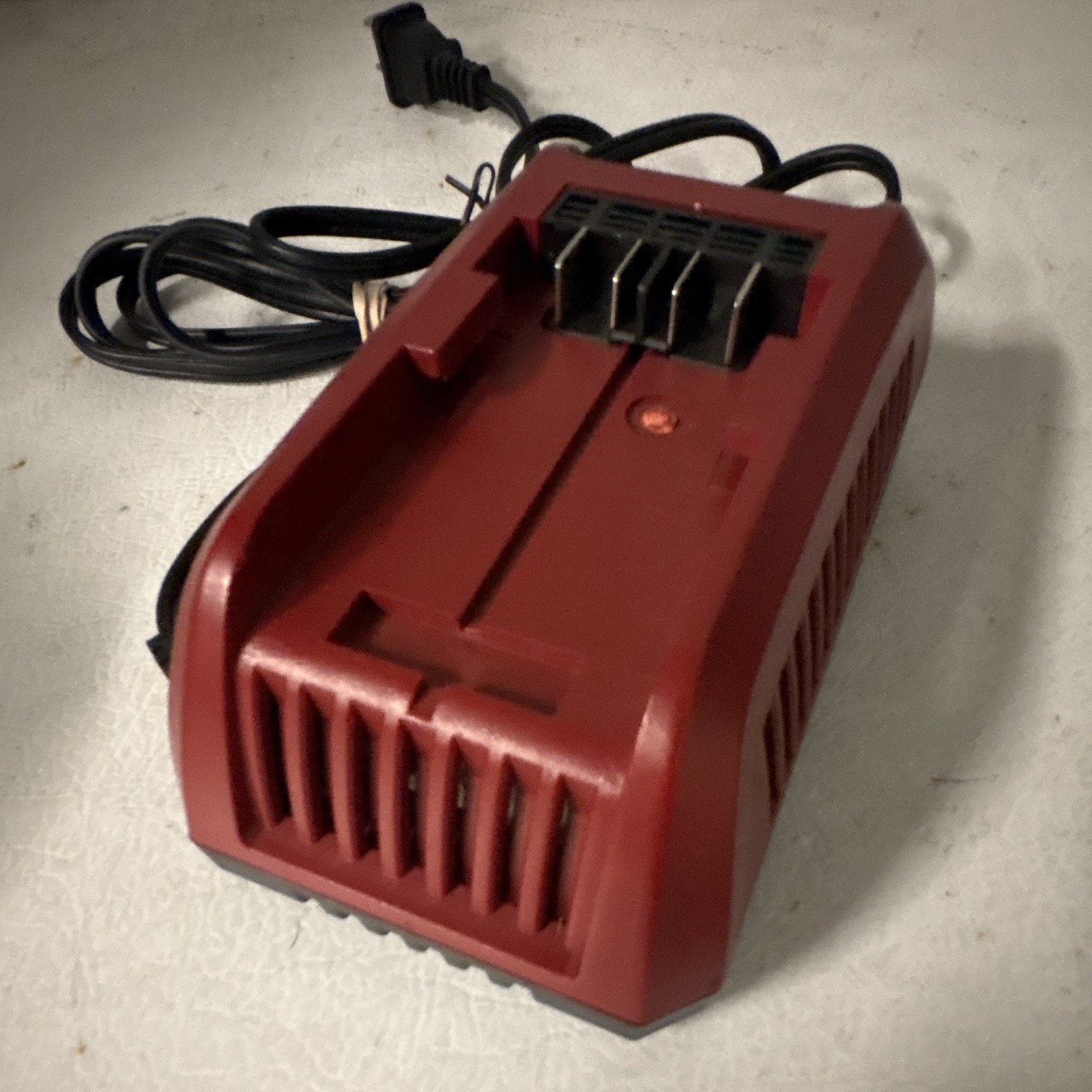 Toro 24V Max Li-Ion Battery Charger, Model/MPN 88503, Red, 1-Battery