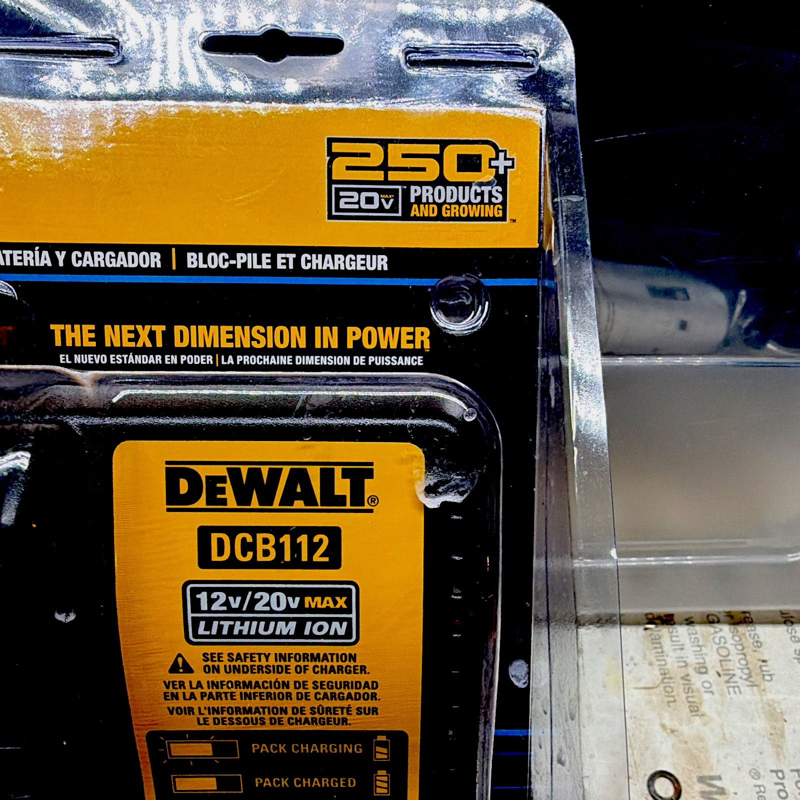 DEWALT DCB112 12V/20V MAX Charger w/ POWERSTACK Battery Kit Yellow