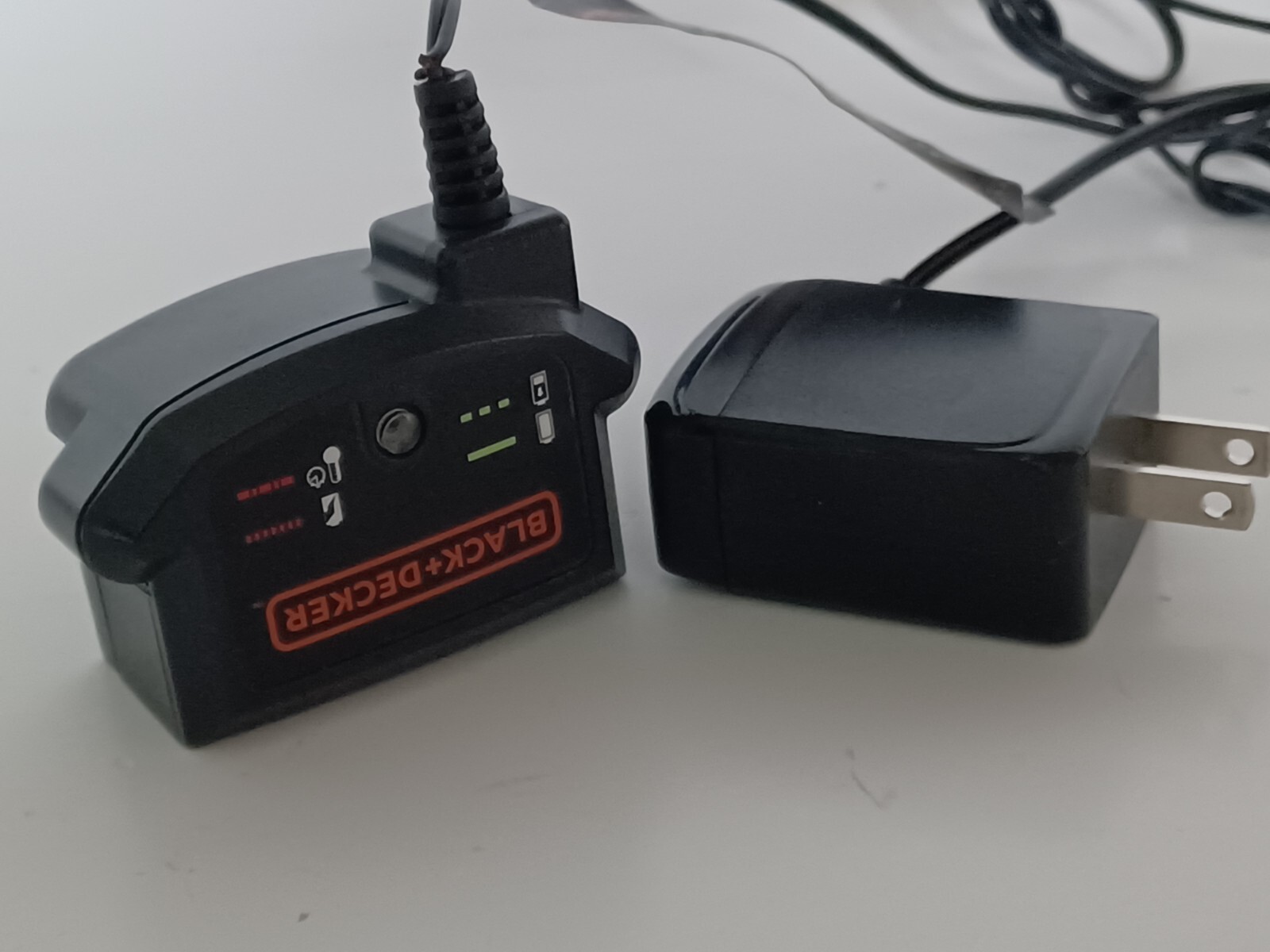 Black & Decker LCS1620 120V Type 1 Class 2 Lithium Battery Charger