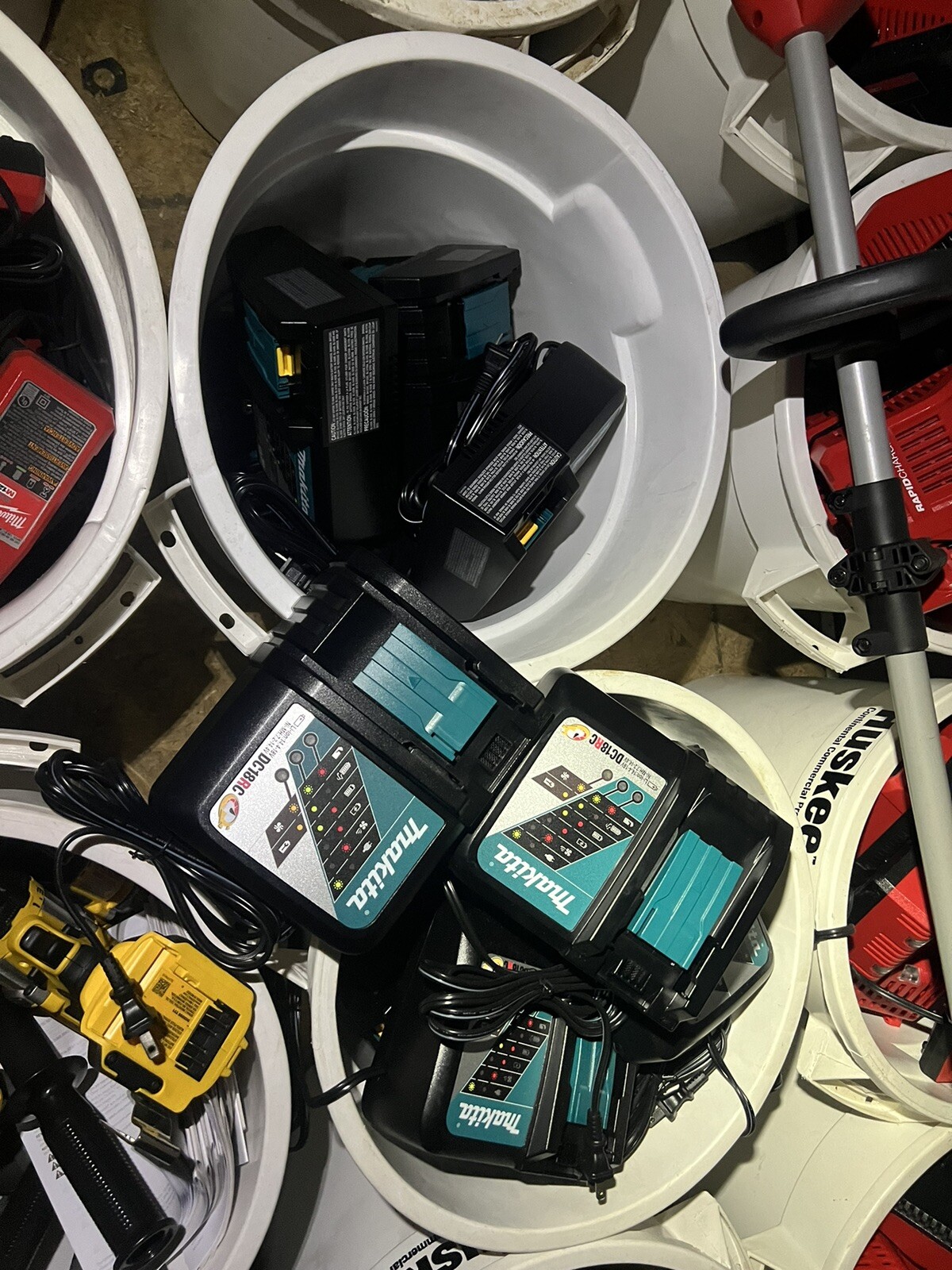 Makita DC18RC 18V Lithium-Ion Rapid Battery Charger