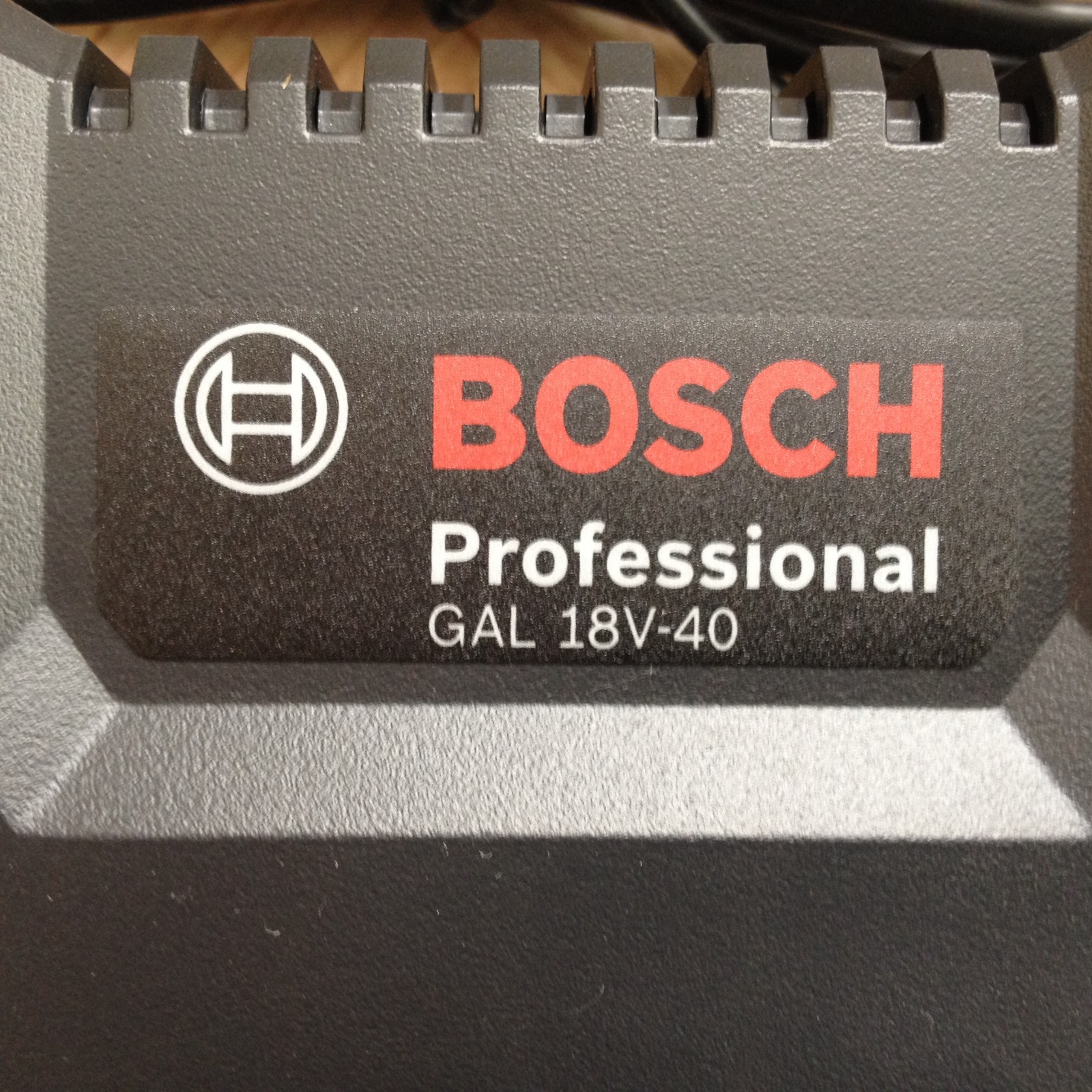 Bosch Charger GAL 18V-40