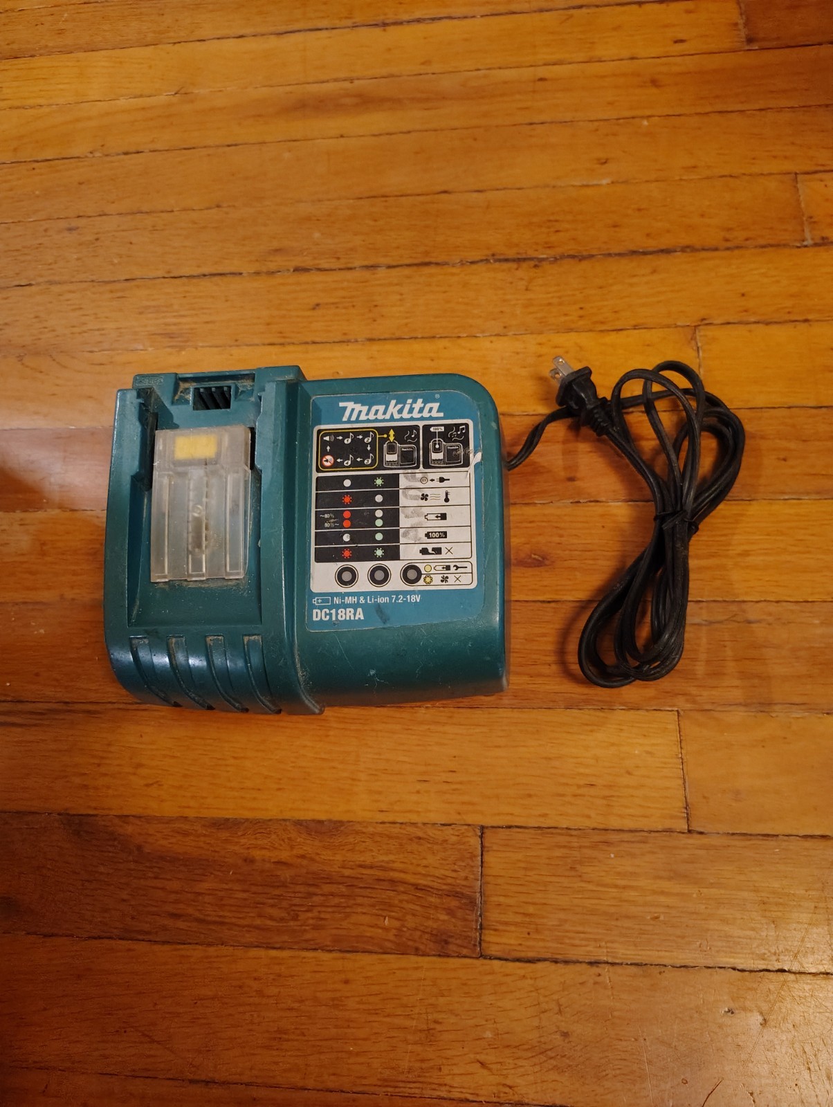 Makita Charger DC18RA 7.2-18V Li-ion Rapid Battery Genuine OEM, USED TESTED