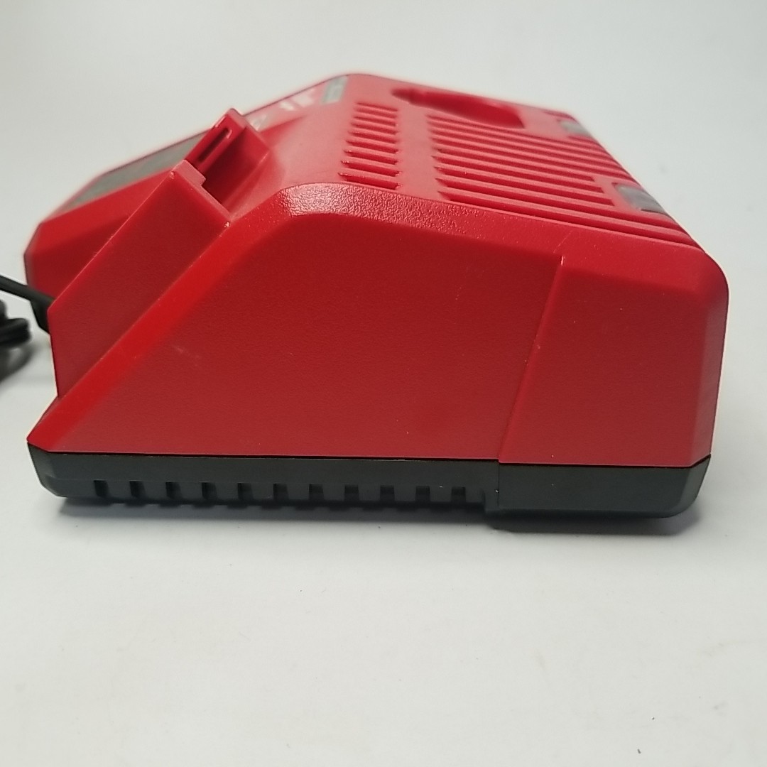 Milwaukee M12 M18 Power Tool Battery Charger Red 12-18V 48-59-1812