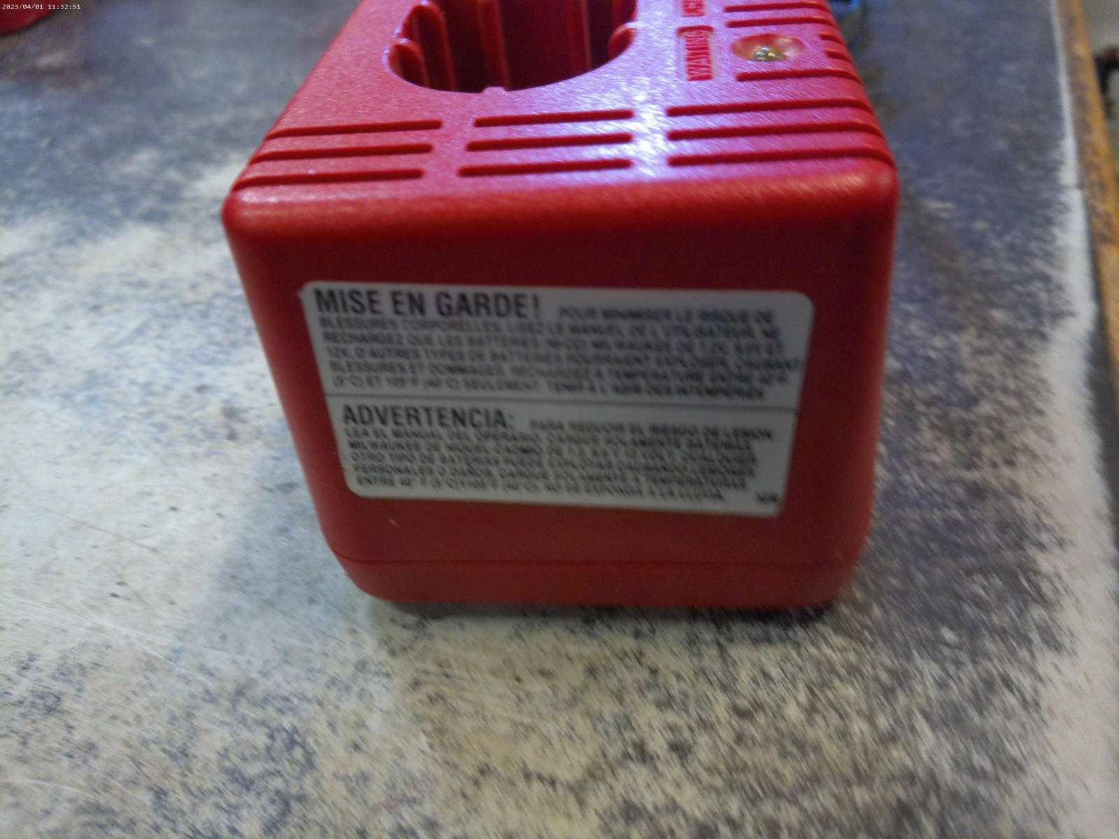 Milwaukee Battery Charger Smart Start 7.2 V 9.6 V 12V 48-59-0170 Tested Working
