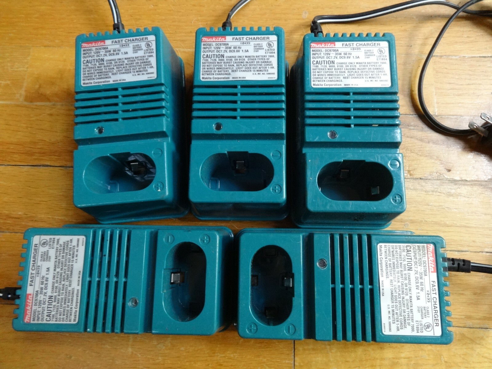 Lot of 5 MAKITA FAST CHARGER DC9700A