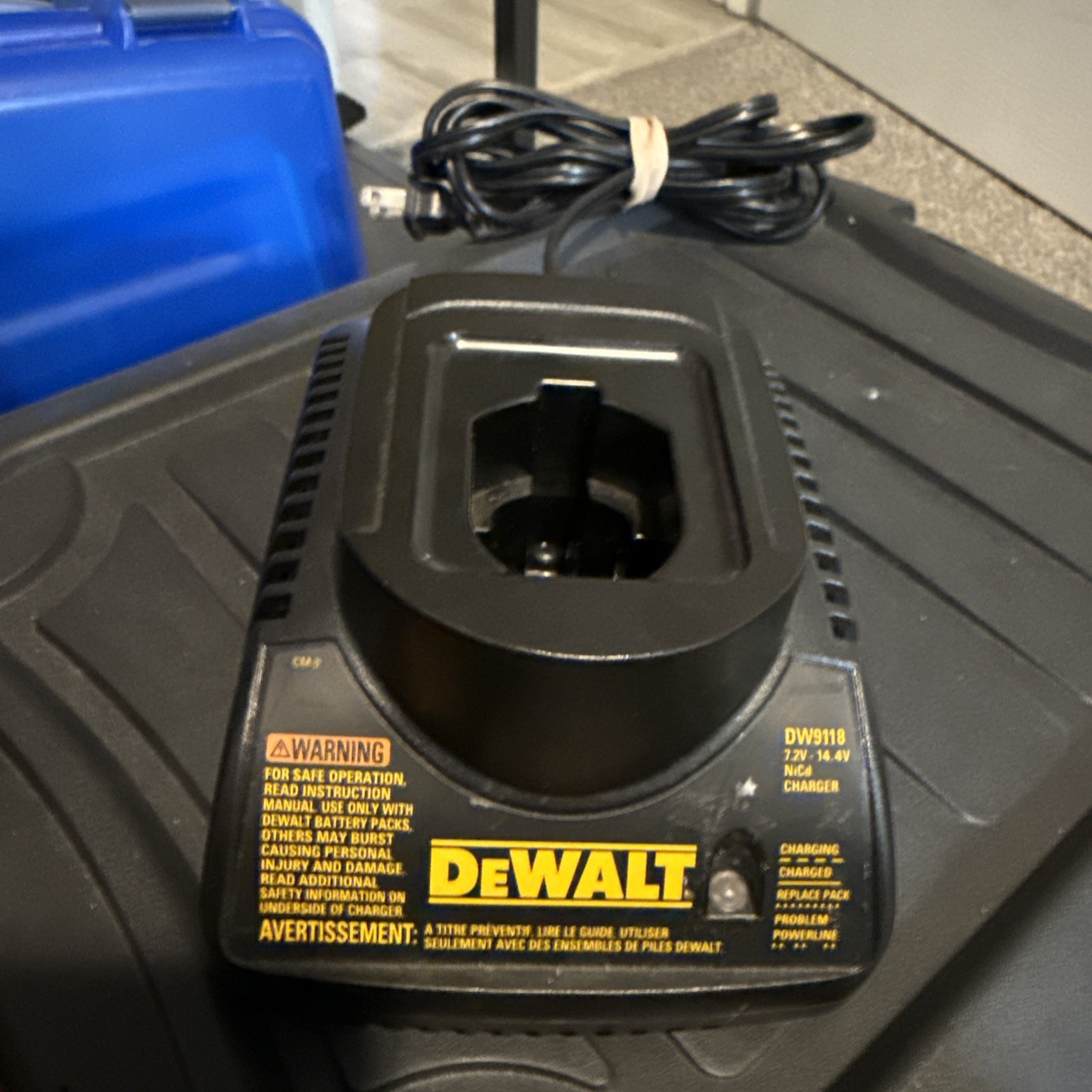 DeWALT DW9226 7.2V-18V 1 Hour NiCd/NiMH Battery Charger OEM Replacement Tested