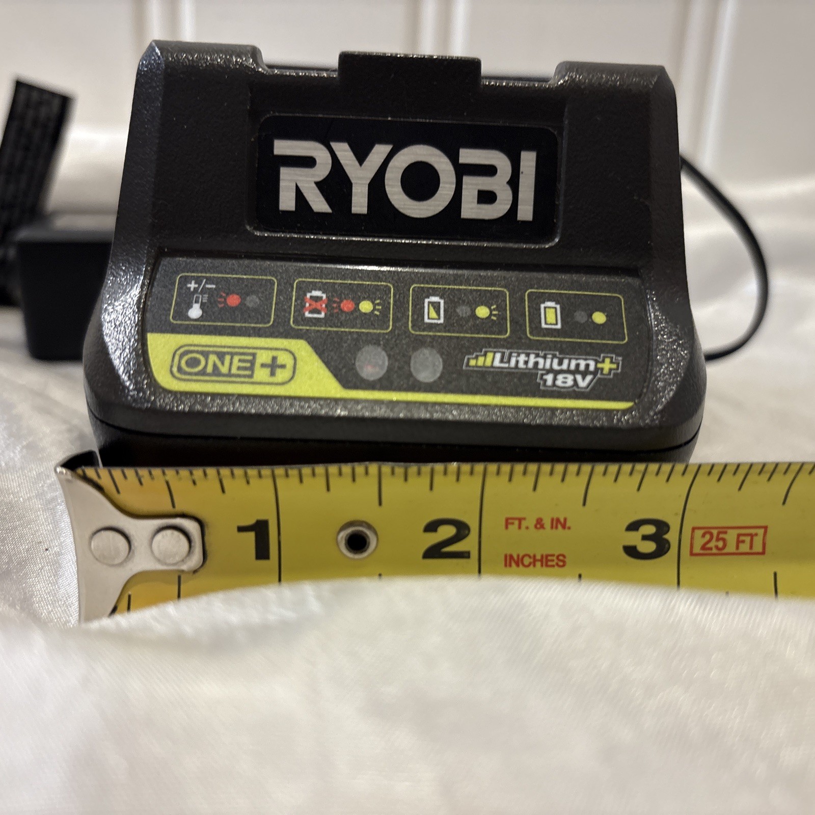 NEW NWOT Ryobi One+ Lithium+ 18V P118B Black Cordless Tools Battery Charger