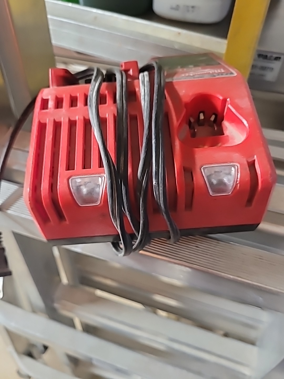 Milwaukee M12/M18 Battery Charger GENUINE OEM 48-59-1812 Lithium 18V 12V