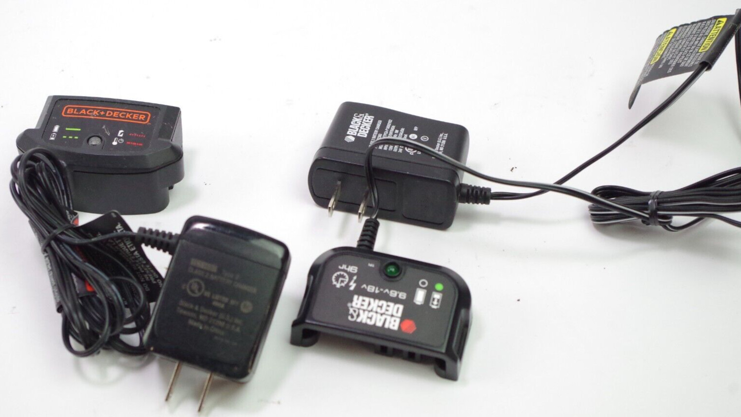 Black & Decker LCS1620 20V Lithum Battery Charger & 90592363 9.6-18v