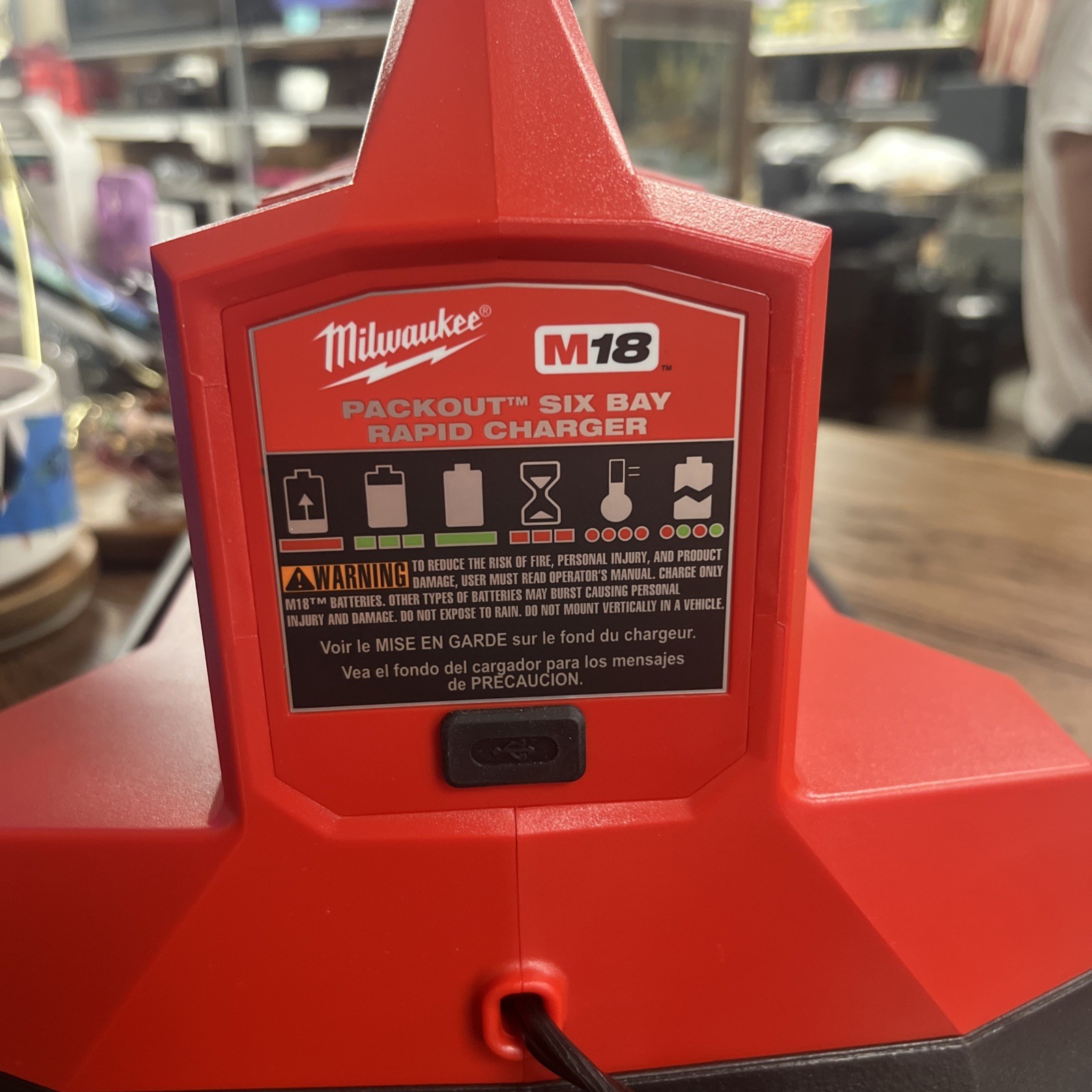 Milwaukee 48-59-1809 M18 Packout Six-Bay Rapid Charger