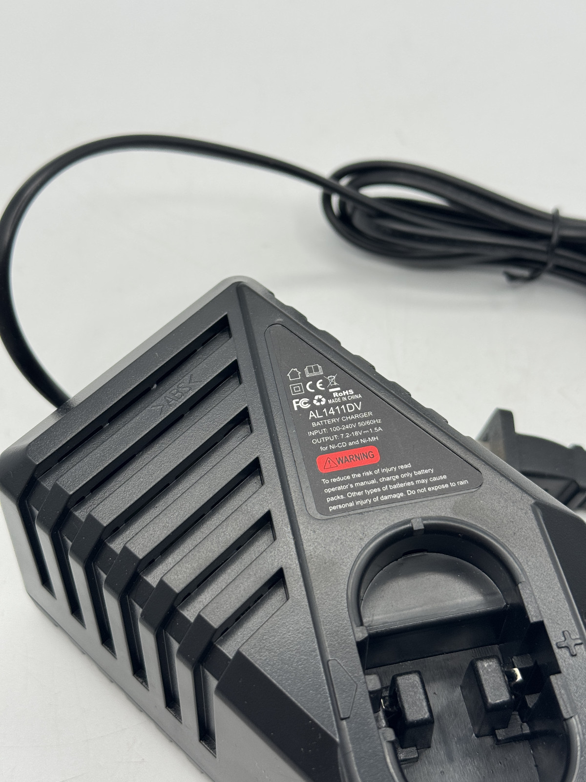 Ni-MH Ni-CD Battery Charger For Bosch BAT038 BAT048 BAT120 7.2V-18V Power Tool