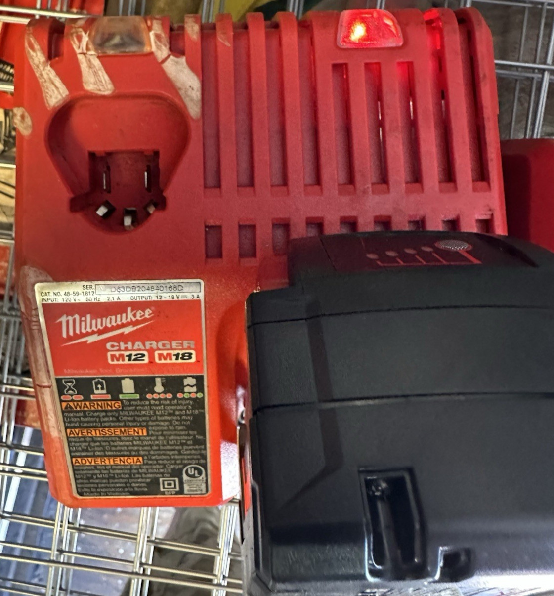 Lot Of 2 MILWAUKEE 48-59-1812 18V M12 / M18 LITHIUM ION CHARGER