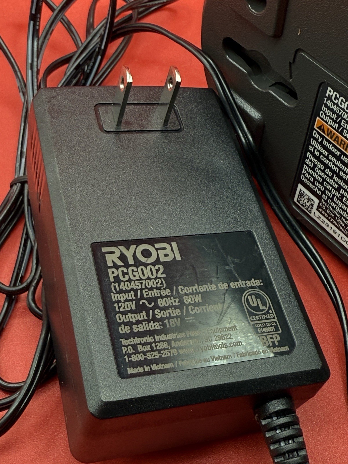 Genuine OEM RYOBI PCG002 18V Volt ONE+ Lithium-Ion Battery Charger MINT!!