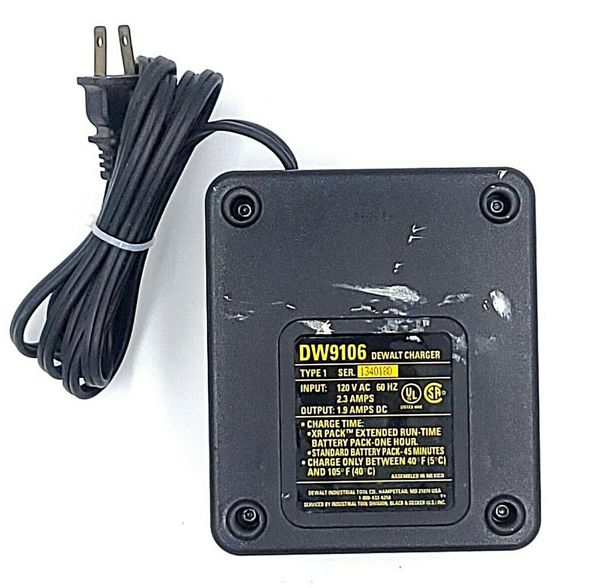 DeWalt Battery Charger XR PACK DW9106 Black 120V 60Hz 2.3 Amps 1 Hour Charging