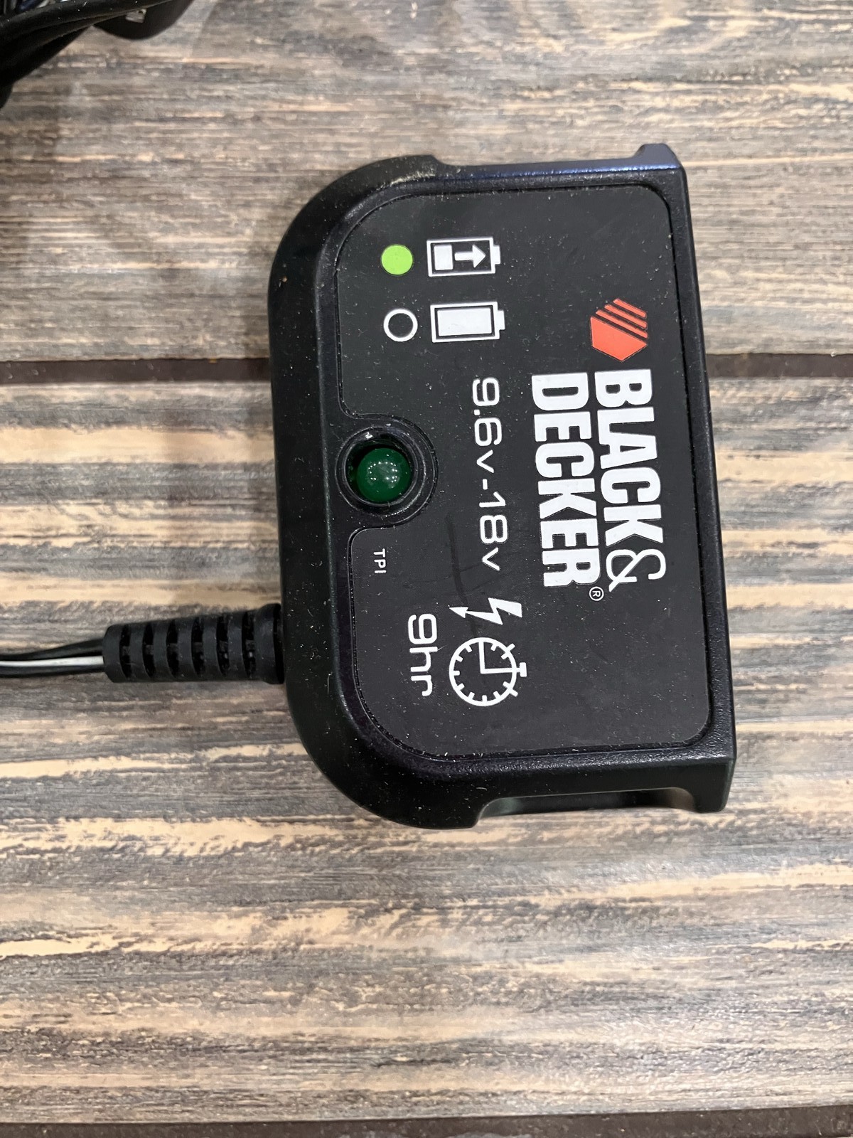 Black & Decker 9.6V-18V Ni-MH Ni-CD Power Tool Battery Charger ETPCA-P180021U2
