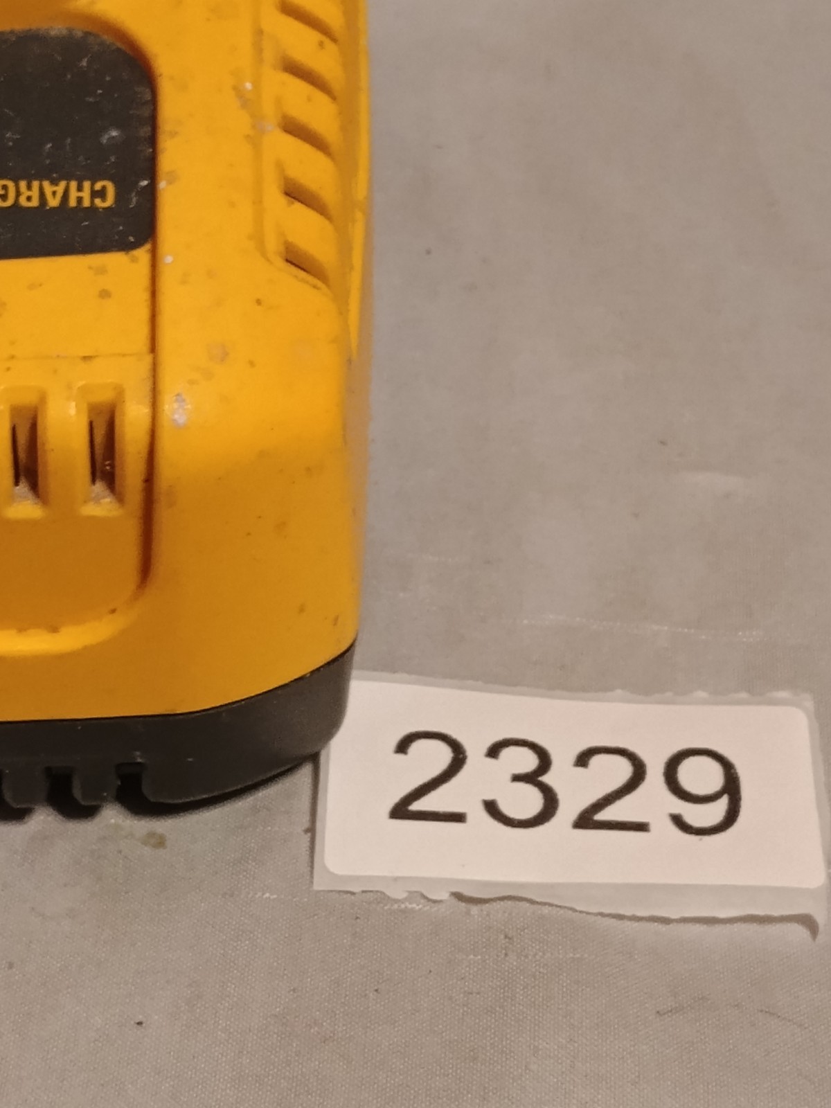 Dewalt Tool Battery Charger DC9310 Yellow For 7.2 To 18v Batteries Speed Charger