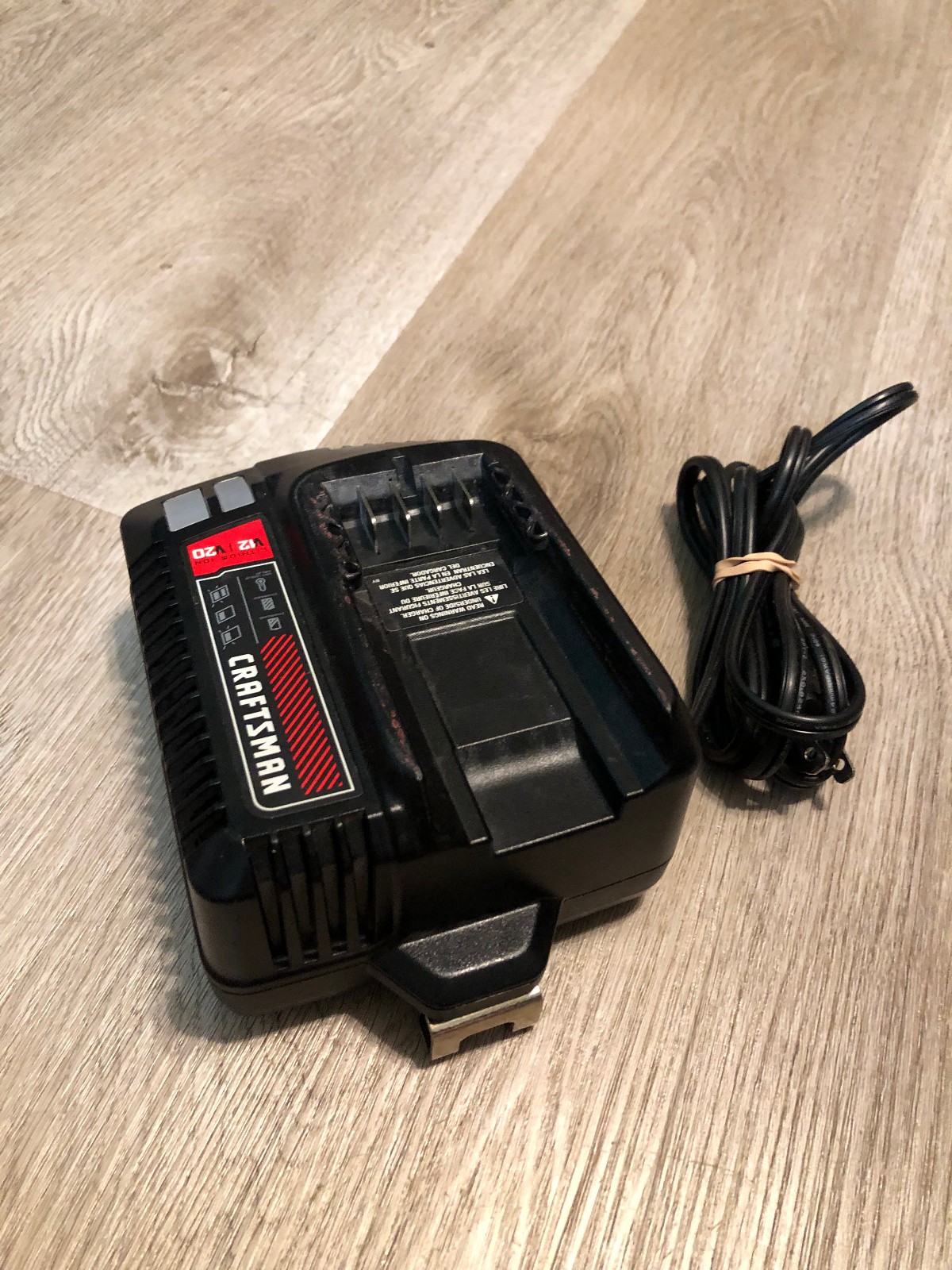 Craftsman CMCB102 Type 1 V12-V20 Lithium-Ion Battery Charger TESTED
